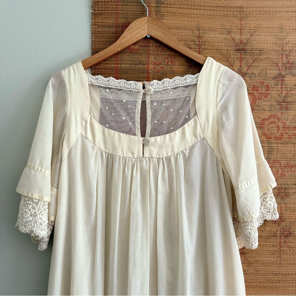Gunne Sax Vintage 70s Cream Lace Tent Maxi Dress - Picture 9 of 12
